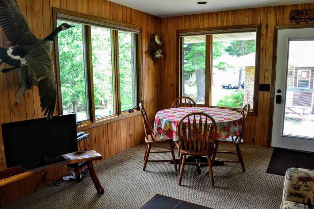 Nitschke'S Resort Cabin #15 ミノクア エクステリア 写真